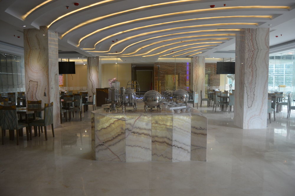 Kj Hotel Yogyakarta Exterior foto