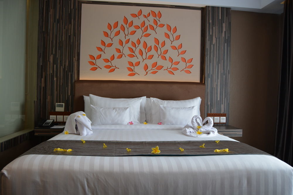 Kj Hotel Yogyakarta Exterior foto